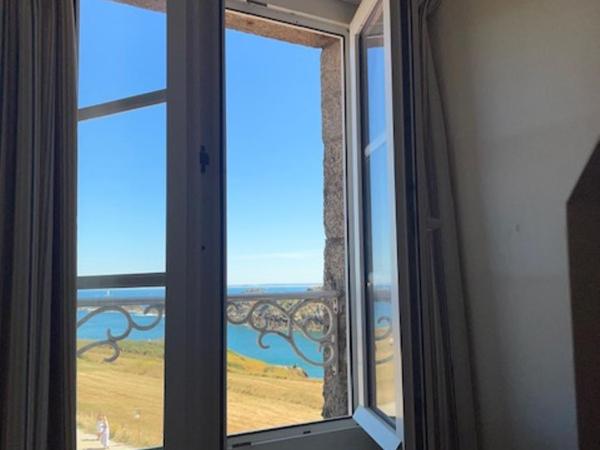 Hôtel de la Pointe du Grouin : photo 2 de la chambre chambre double - vue sur mer