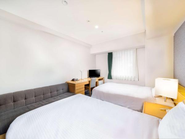 SureStay Plus Hotel by Best Western Shin-Osaka : photo 2 de la chambre chambre lits jumeaux deluxe avec canapé-lit