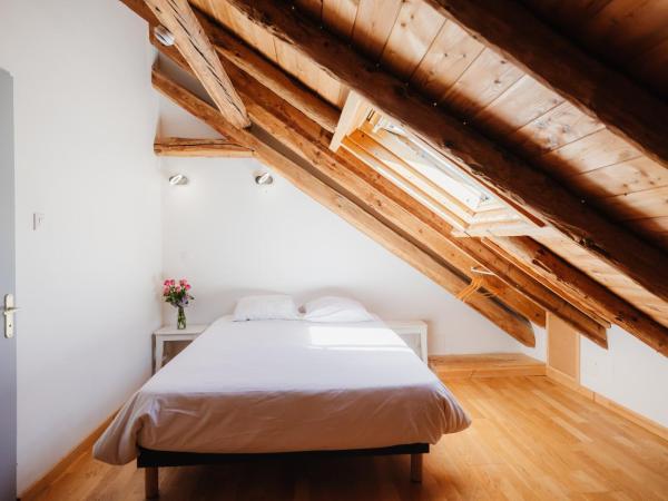 Résidence Sunêlia Les Logis d'Orres : photo 4 de la chambre appartement avec vue sur la montagne