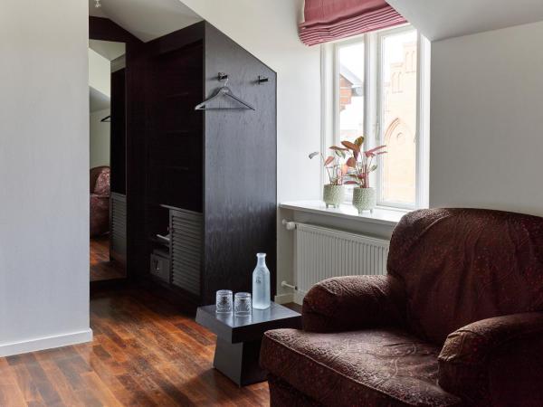 First Hotel Grand : photo 4 de la chambre chambre standard lit queen-size