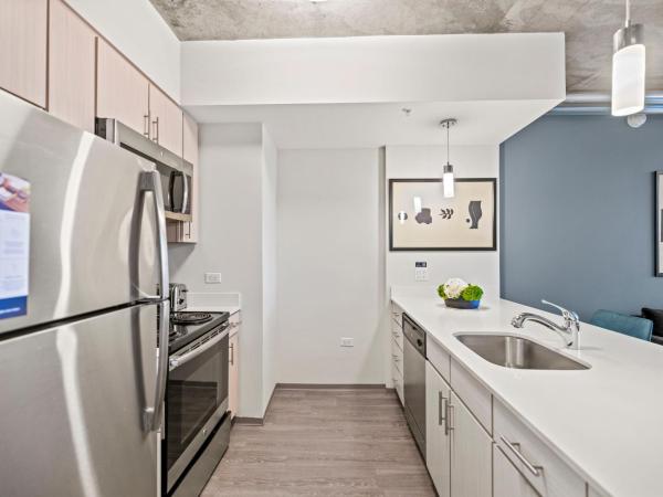 Placemakr Premier SoBro : photo 5 de la chambre studio sky