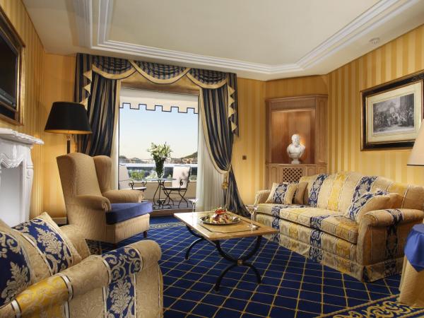 Royal Olympic Hotel : photo 4 de la chambre suite