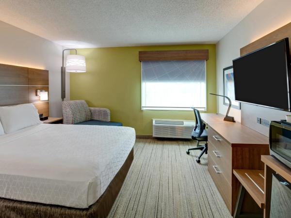 Holiday Inn Express Nashville W-I40, an IHG Hotel : photo 1 de la chambre chambre lit king-size