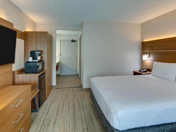 Holiday Inn Express Nashville W-I40, an IHG Hotel : photo 5 de la chambre chambre lit king-size