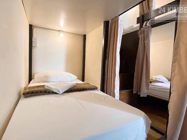 24 Kimberley : photo 2 de la chambre chambre quadruple avec salle de bains commune