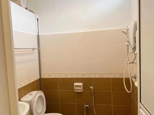 24 Kimberley : photo 4 de la chambre chambre double avec salle de bains privative