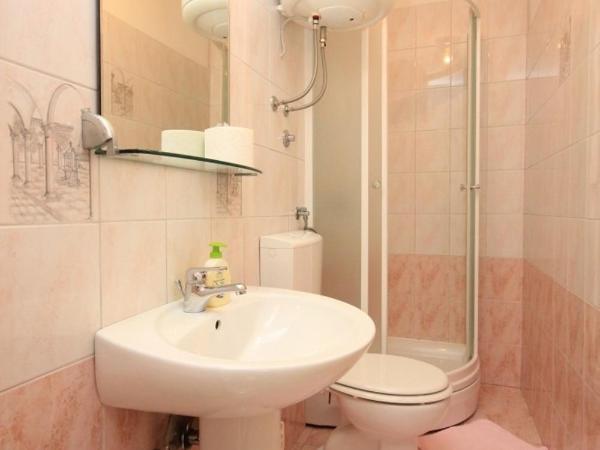 Rooms with a parking space Opatija - 7854 : photo 4 de la chambre chambre triple avec balcon - vue sur mer