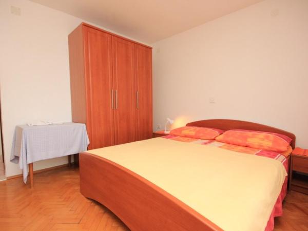 Rooms with a parking space Opatija - 7854 : photo 3 de la chambre chambre triple avec balcon - vue sur mer