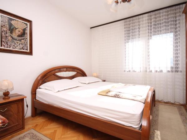 Rooms with WiFi Split - 9240 : photo 1 de la chambre chambre familiale
