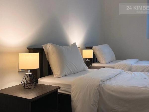 24 Kimberley : photo 3 de la chambre chambre lits jumeaux avec salle de bains commune