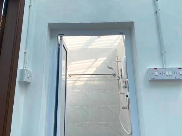 24 Kimberley : photo 7 de la chambre lit simple dans dortoir pour hommes avec salle de bains commune