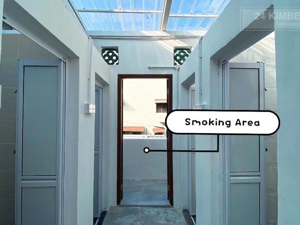 24 Kimberley : photo 7 de la chambre chambre quadruple avec salle de bains commune