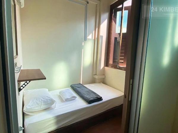 24 Kimberley : photo 2 de la chambre lit simple dans dortoir pour hommes avec salle de bains commune