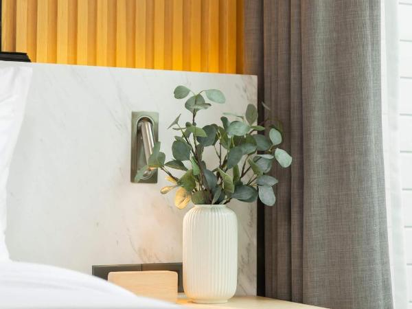 Mila Kohlarn มิ-ลา เกาะล้าน : photo 2 de la chambre chambre lit king-size supérieure