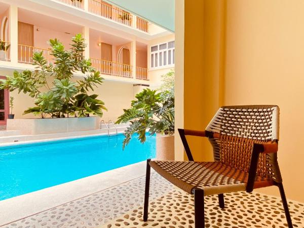 Miami Hotel Bangkok - SHA Plus : photo 2 de la chambre chambre de luxe - accès piscine
