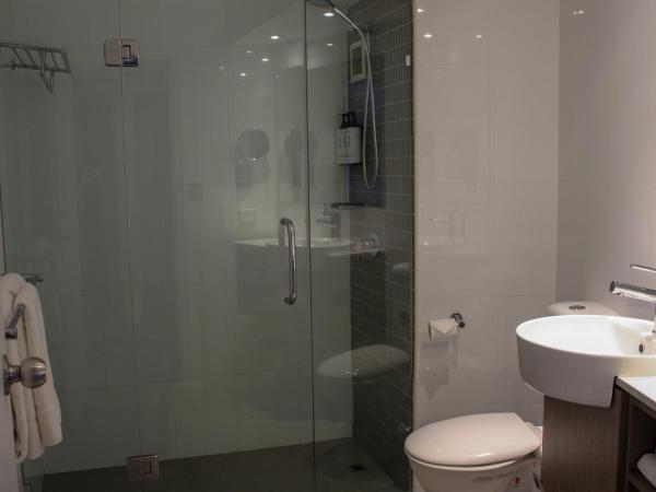 Mercure Brisbane Spring Hill : photo 5 de la chambre chambre supérieure avec balcon