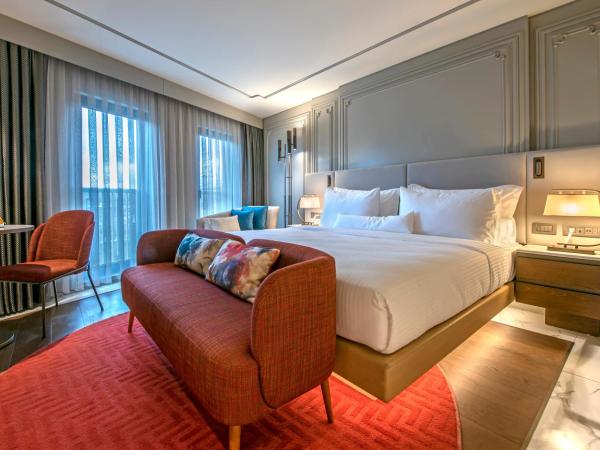 Stayso The House Hotel : photo 1 de la chambre hébergement lit king-size deluxe confort