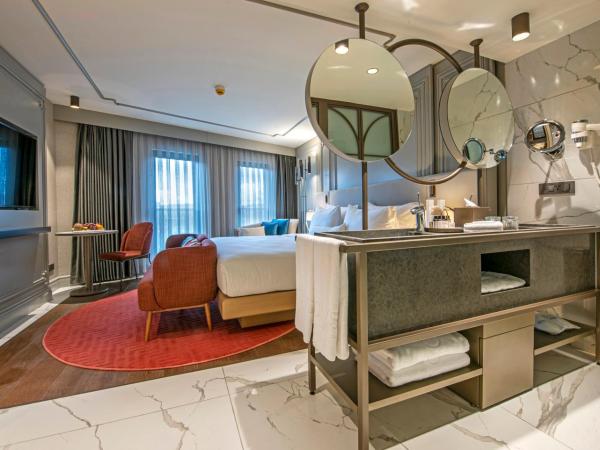 Stayso The House Hotel : photo 6 de la chambre hébergement lit king-size deluxe confort