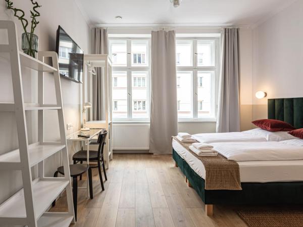 Villa Wilda : photo 1 de la chambre chambre double ou lits jumeaux avec douche