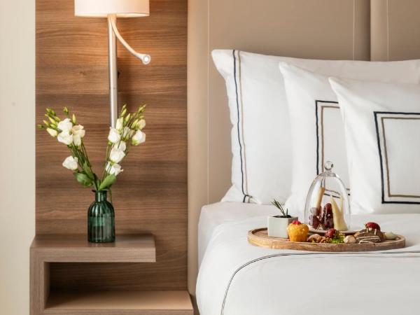 Meliá Düsseldorf : photo 1 de la chambre suite exécutive the level avec accès au salon