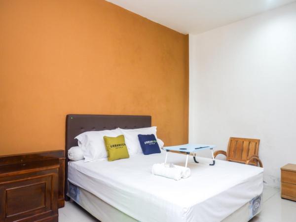 Urbanview Hotel Blok O International by RedDoorz : photo 1 de la chambre chambre deluxe