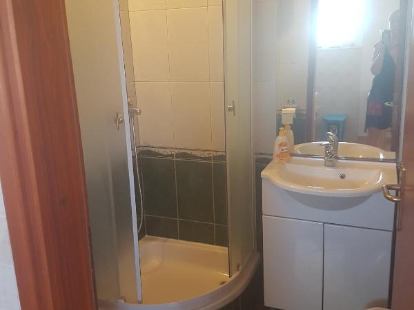 Apartments and rooms with parking space Solaris, Sibenik - 12269 : photo 3 de la chambre studio avec terrasse et vue sur la mer