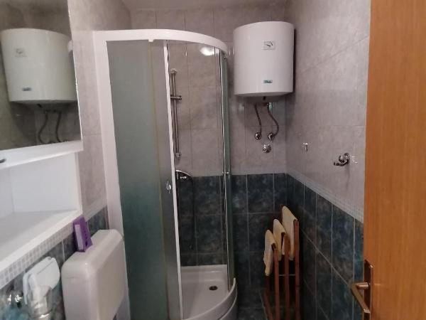 Apartments and rooms with parking space Crikvenica - 12305 : photo 4 de la chambre chambre double avec balcon - vue sur mer