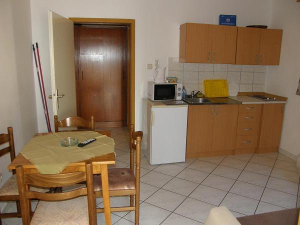 Apartments and rooms by the sea Stanici, Omis - 14782 : photo 6 de la chambre appartement 1 chambre avec terrasse - vue sur mer