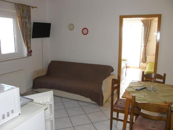 Apartments and rooms by the sea Stanici, Omis - 14782 : photo 7 de la chambre appartement 1 chambre avec terrasse - vue sur mer