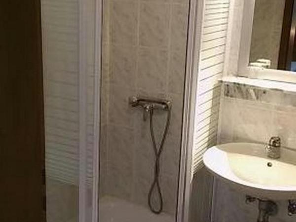 Apartments and rooms by the sea Stanici, Omis - 14782 : photo 3 de la chambre chambre double