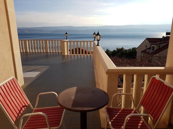Apartments and rooms by the sea Stanici, Omis - 14782 : photo 5 de la chambre chambre double avec balcon - vue sur mer