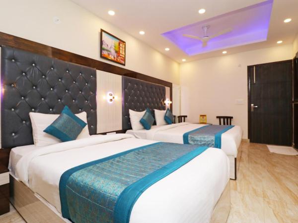 Airport Hotel Shivaka Inn : photo 8 de la chambre chambre familiale