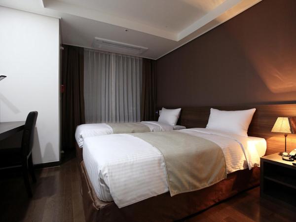 Urban Place Gangnam : photo 1 de la chambre chambre lits jumeaux standard