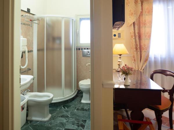 Hotel Trinacria : photo 4 de la chambre chambre lits jumeaux deluxe