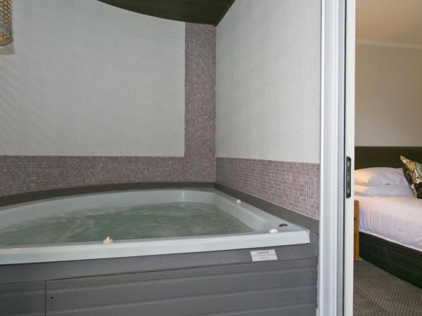 The Cove : photo 4 de la chambre suite avec jacuzzi privé - accessible aux personnes à mobilité réduite