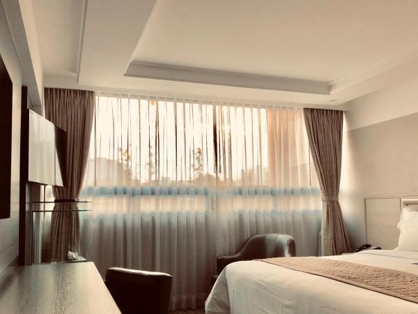 Hotel Marbella : photo 4 de la chambre chambre lit king-size deluxe