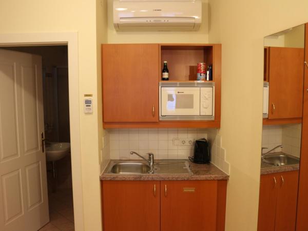 Suite Hotel 900 m zur Oper : photo 2 de la chambre suite congrès