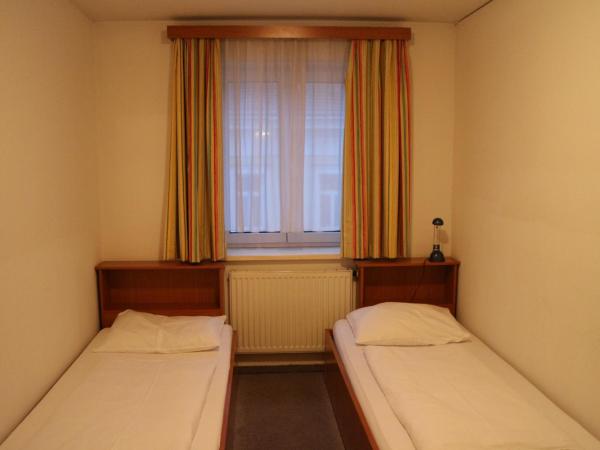 Suite Hotel 200m zum Prater : photo 3 de la chambre suite congrès