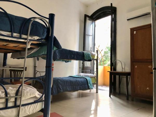 Granados Hostel : photo 1 de la chambre lit dans dortoir mixte de 6 lits