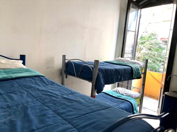 Granados Hostel : photo 3 de la chambre lit dans dortoir mixte de 6 lits