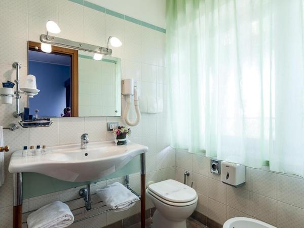 Millennium Gold Hotel : photo 9 de la chambre chambre double ou lits jumeaux