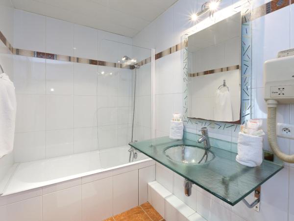 Hotel Viator - Gare de Lyon : photo 2 de la chambre chambre double confort