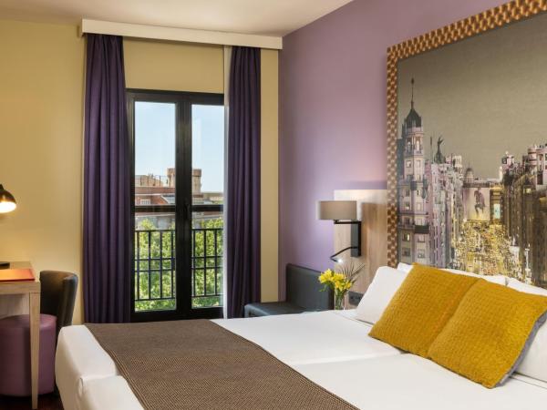 Leonardo Hotel Madrid City Center : photo 4 de la chambre chambre triple confort