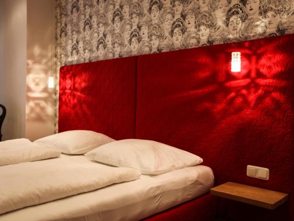 Altstadthotel Kasererbräu : photo 2 de la chambre chambre double supérieure