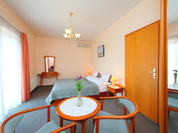 Balazs Villa : photo 4 de la chambre chambre double