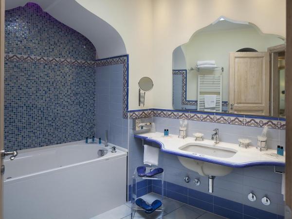 Sorriso Thermae Resort & Spa : photo 8 de la chambre suite avec baignoire spa et accès au spa