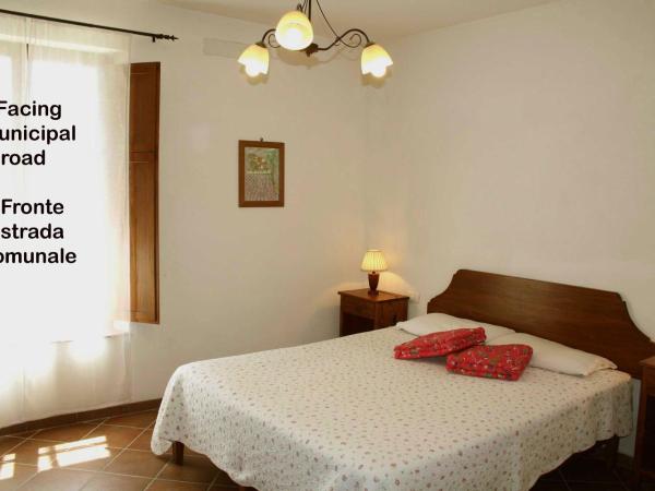 Agriturismo La Torretta : photo 2 de la chambre chambre double avec salle de bains privative