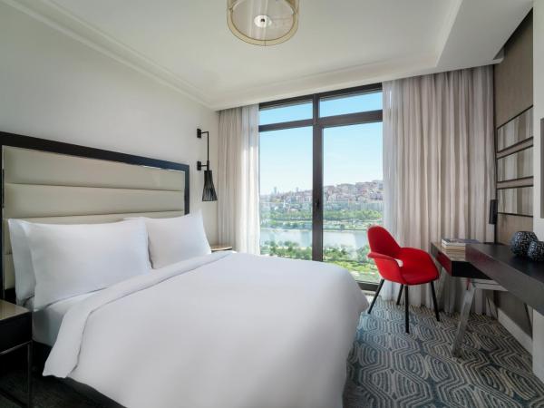 Mövenpick Istanbul Hotel Golden Horn : photo 2 de la chambre chambre lit queen-size supérieure – vue sur mer