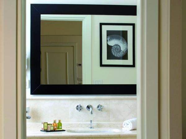 Albergo Palazzo Decumani : photo 4 de la chambre chambre deluxe double ou lits jumeaux