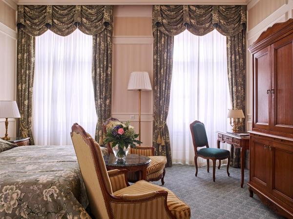 Grand Hotel Wien : photo 3 de la chambre chambre lit king-size premium - vue sur ville